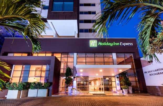 HOLIDAY INN EXPRESS